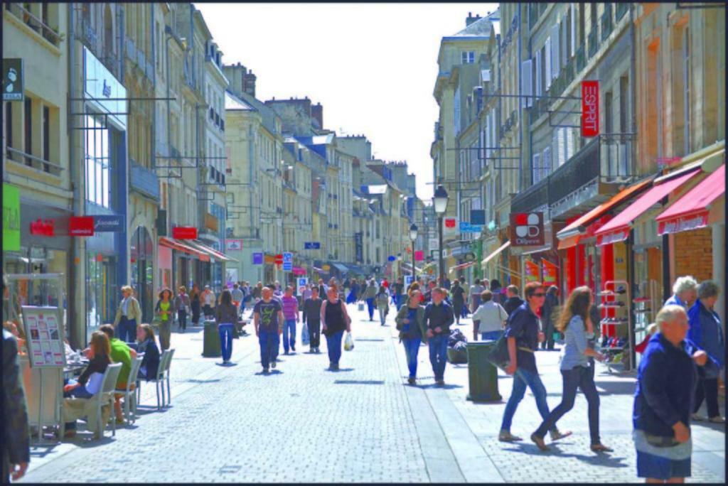 Апартаменты Le Saint Pierre, Atypique Au Coeur Du Centre Ville Кан Экстерьер фото