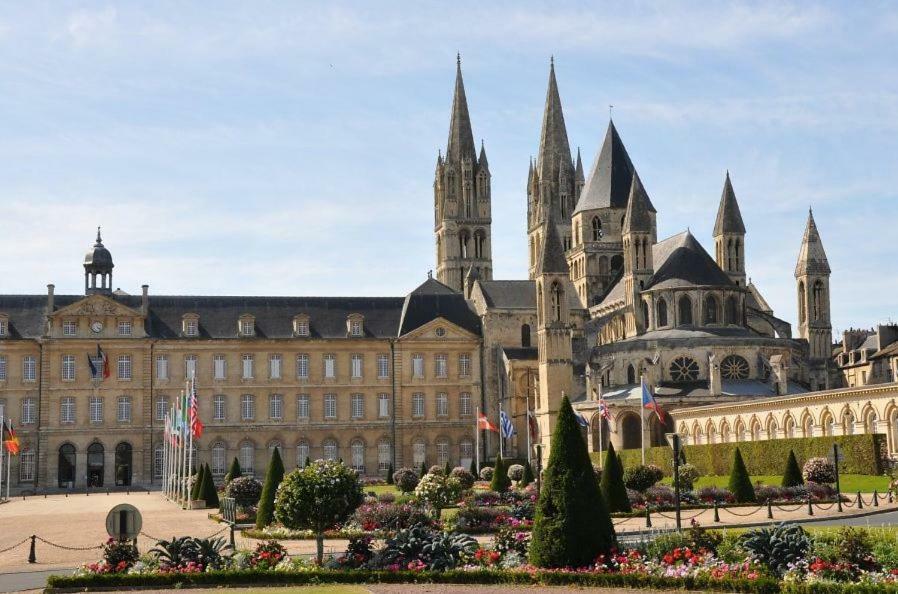 Апартаменты Le Saint Pierre, Atypique Au Coeur Du Centre Ville Кан Экстерьер фото